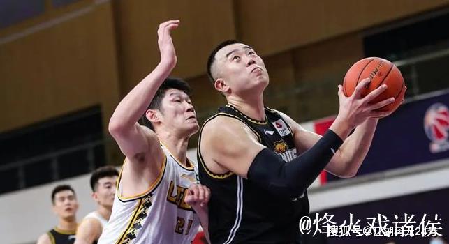 辽宁三将强势爆发!威尔斯王岚嵚统治外线,张陈治锋制霸内线 辽宁三将强势爆发!威尔斯王岚嵚统治外线,张陈治锋制霸内线